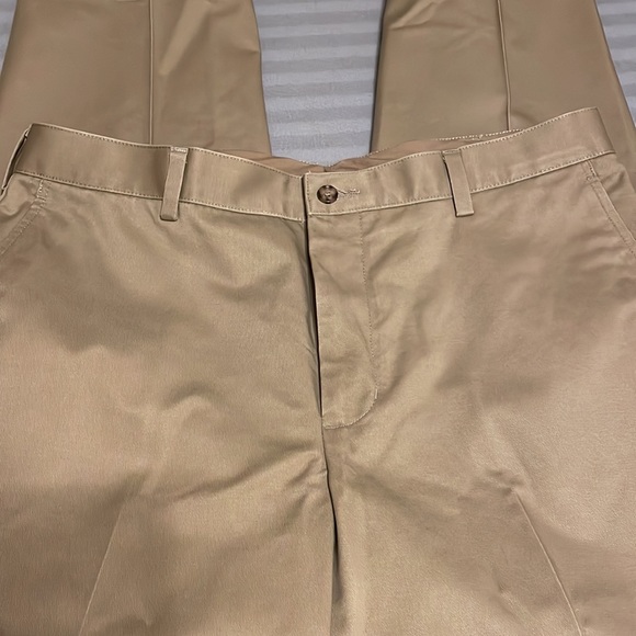 Mens JoS. A. Bank Tailored Fit pants, 36W x 29L - Picture 3 of 6